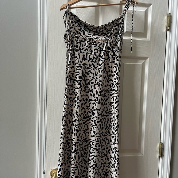 Dry Goods Small Midi Black and White Spotted Cowl Neck Dress - Picture 2 of 2